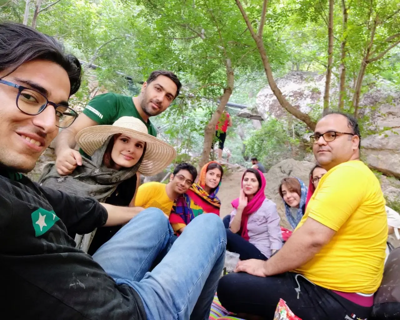 Mohammad Razzaghnoori at Amerandish